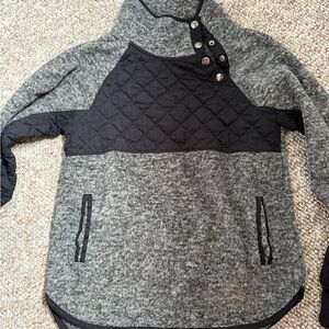 Gray and Black Quilted Pullover